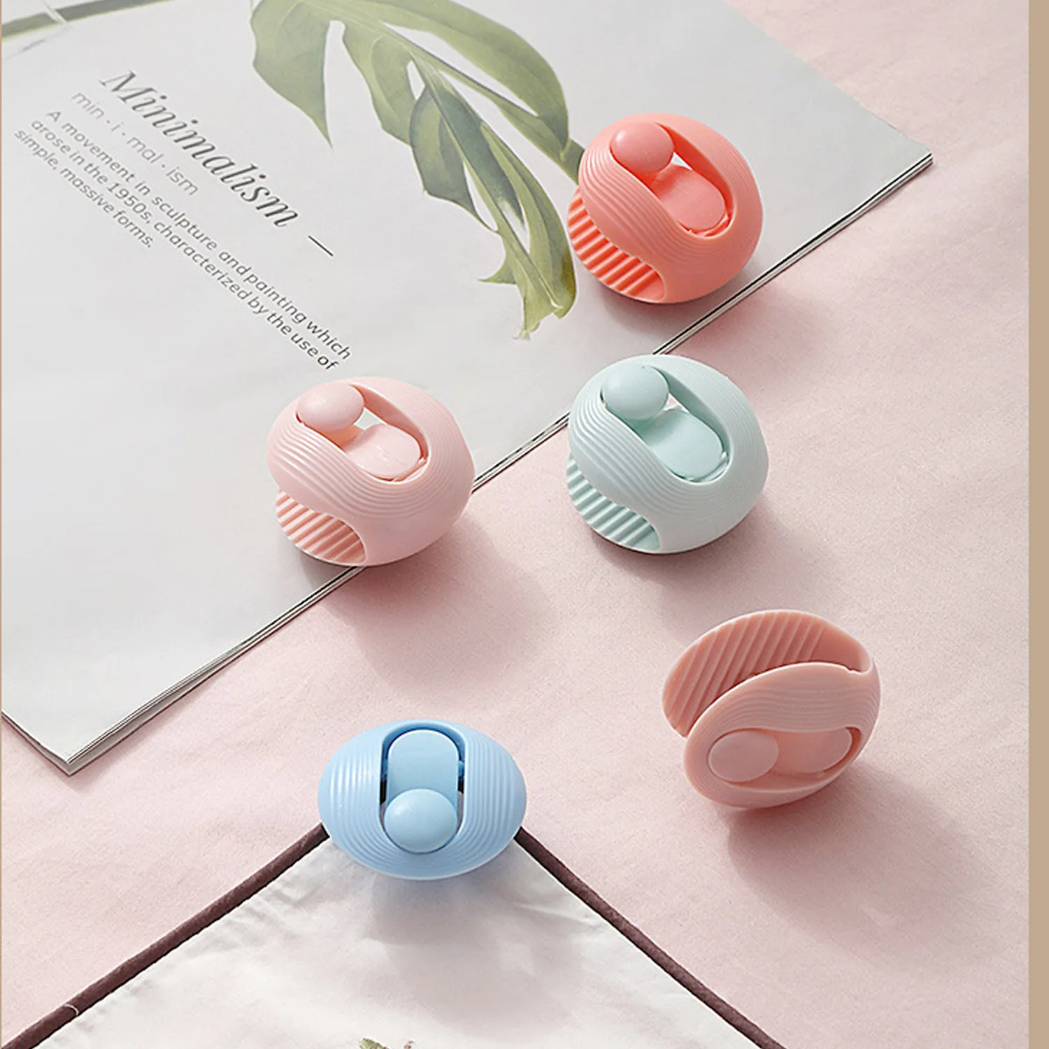 

Shells Shape Bed Sheet Clips Quilt Holder Non-slip Quilt Blanket Clip Curtain Blankets Quilt Cover Clip Fastener Fixer Device