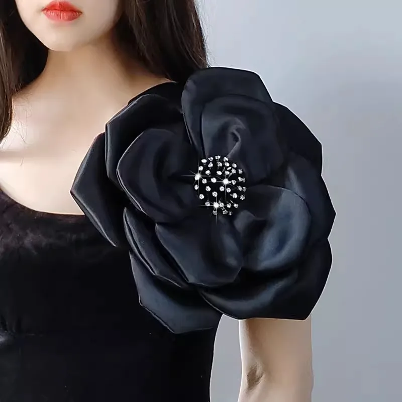 

Women's Elegant Designer White Black Satin Flower Female Vintage Photography Formal Dress Performance Party Glove R312