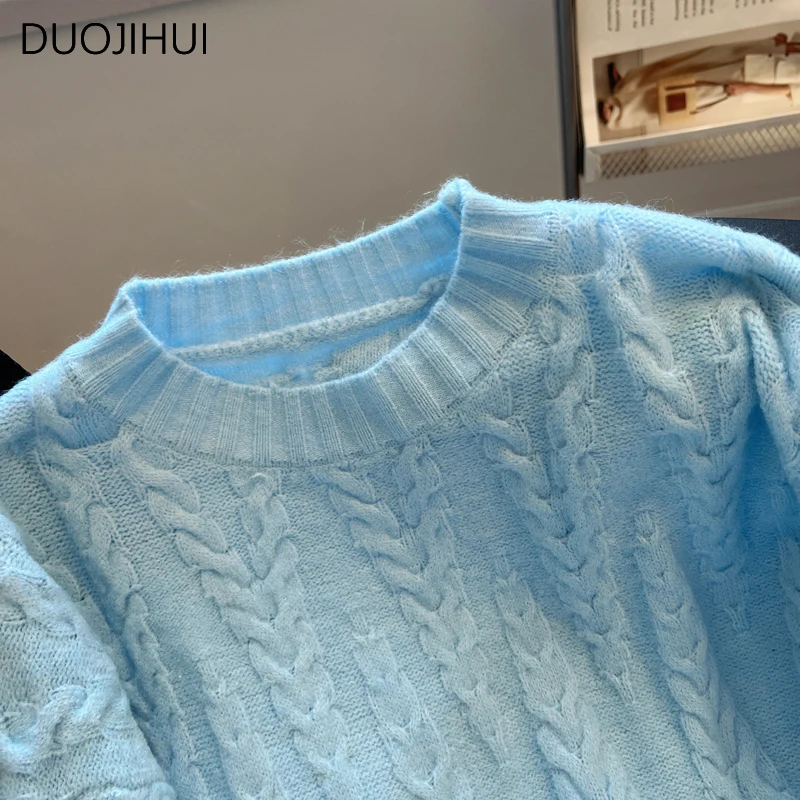 Рисунок 3 - DUOJIHUI синий классический вязаный