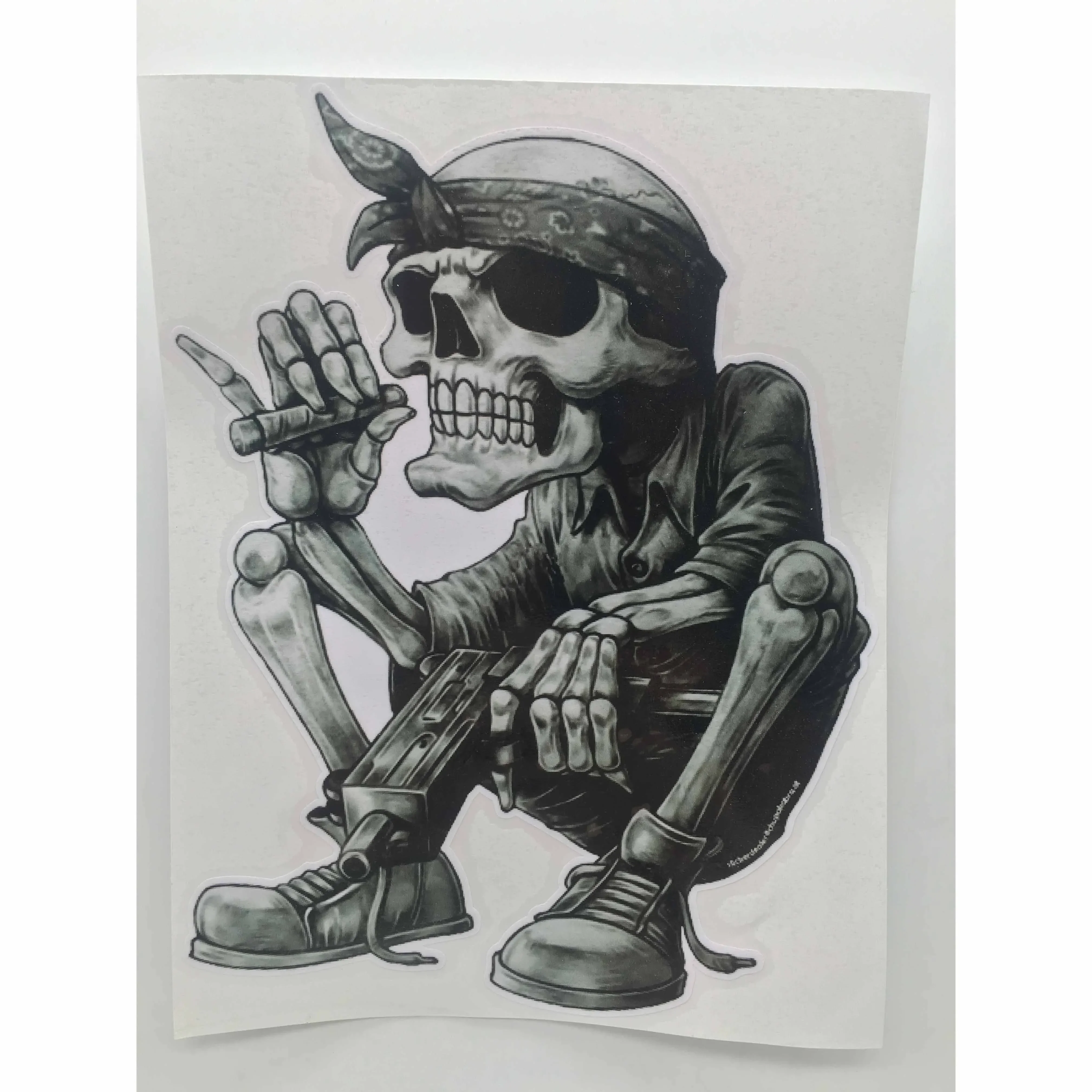 Nouiroy - Adesivo per auto con motivo Peeking Chucky spaventoso, 2 pezzi, divertente horror che sbircia gli occhi, decalcomanie in vinile, impermeabile, per auto, porte, finestre: bianco