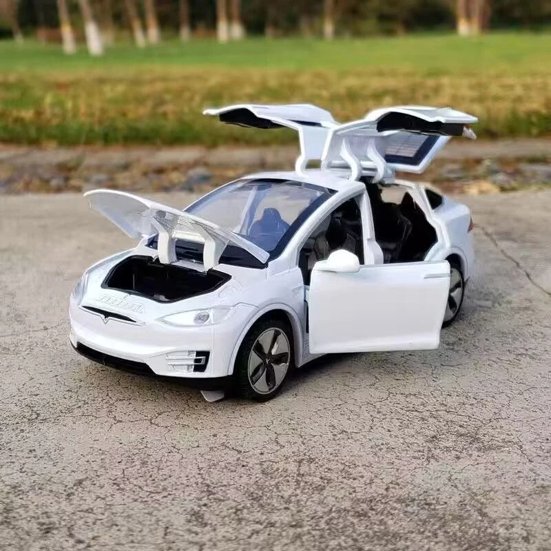 Model X White