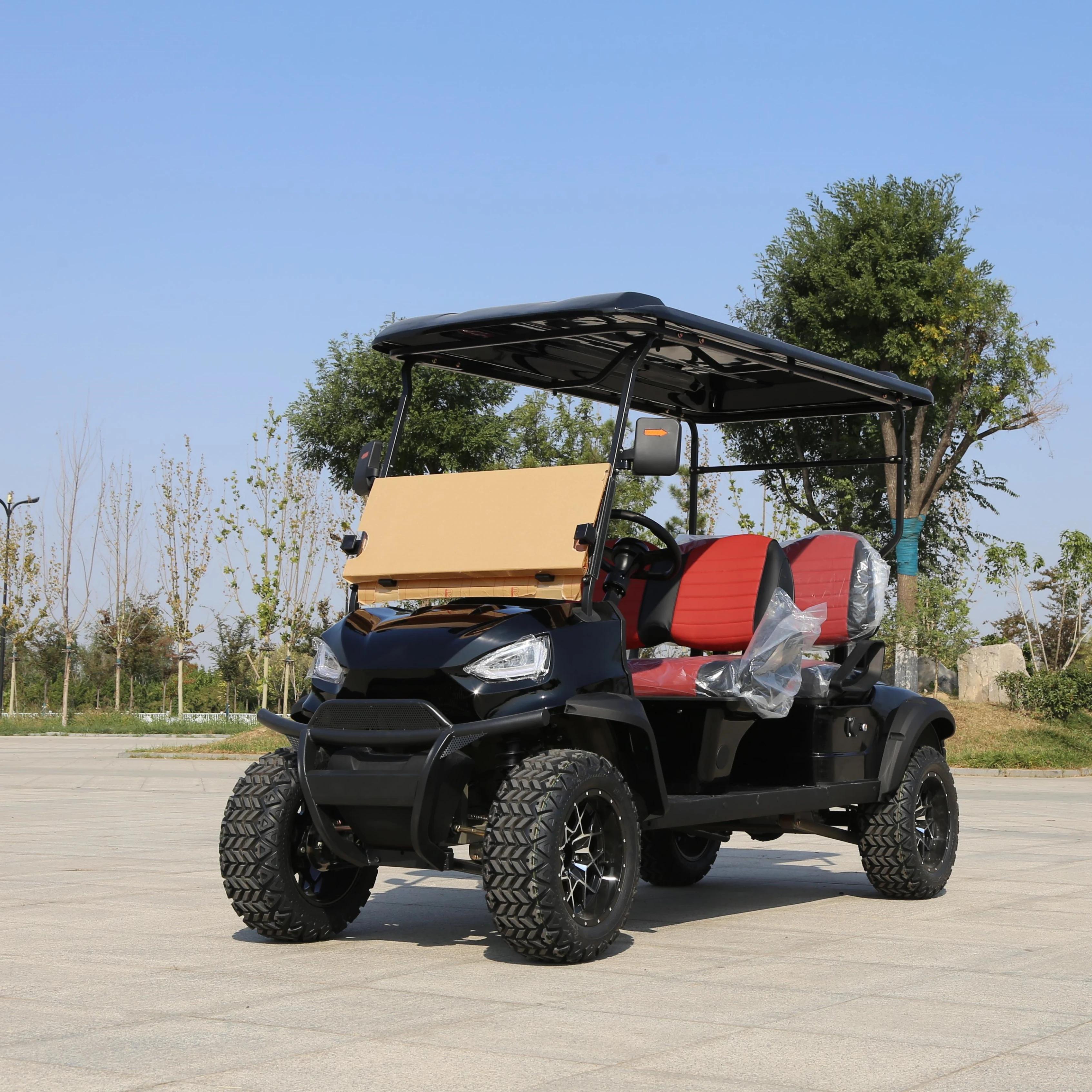 4 Seater Golf Carts Electric Controllers 48 Volt Club Car 5kw 3-4 Rear Wheel Drive Rear Wheel Mechanical Brake Equipped