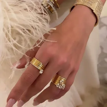 Anelli con zirconi multistrato in acciaio inossidabile placcato oro 18 carati per le donne Boho Luxury Tarnish Free Gioielli impermeabili Anelli Mujer