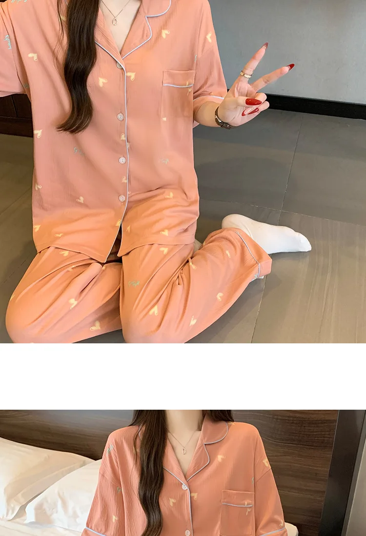 Neu eingetroffen: Damen-Pyjama-Set mit Instagram-tauglichem Herz-Print – Luxuriöses Sommer-Loungewear-Set mit kurzärmeligem Oberteil und langen Hosen – Detail 7