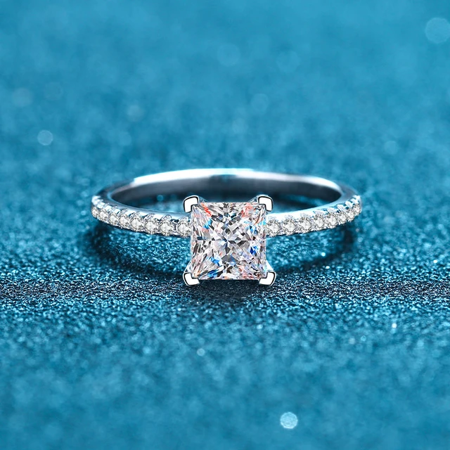 Oval-cut Diamond Engagement Ring in Platinum