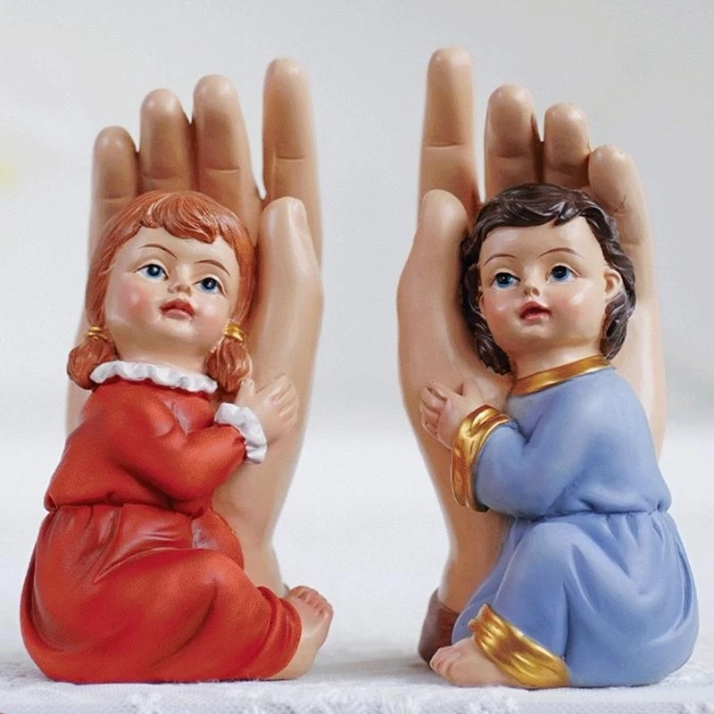 F26C Resins Boy and Girl In Hand Figures Children Sculpture Ornaments Set Classical Home Church Religious Decorations Gift