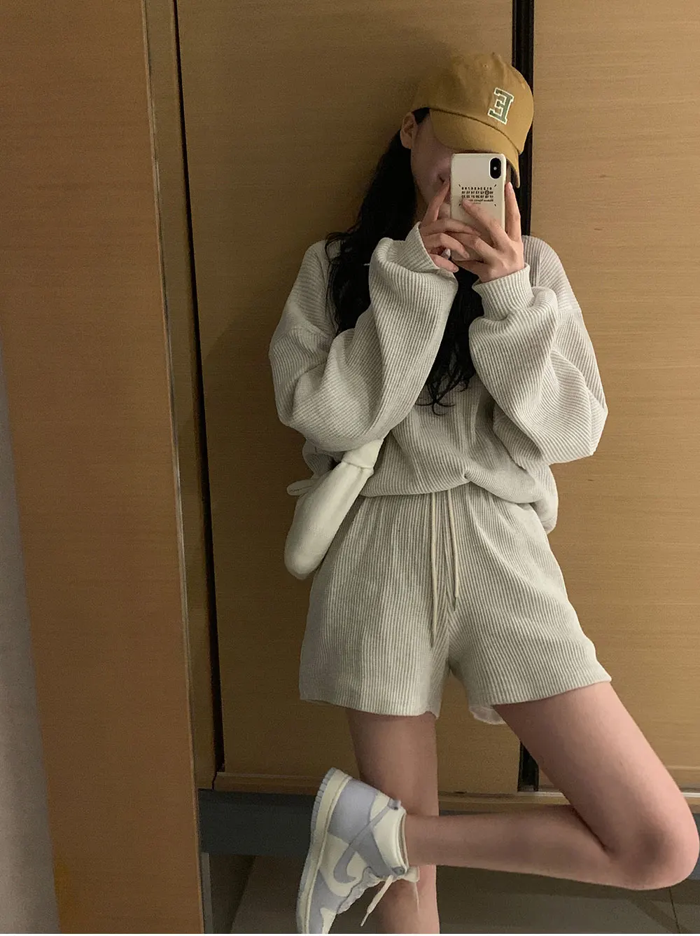 Fatos de Treino para Mulher Terno o Pescoço Moletom + Shorts Casual Solto Sólida Duas Peças Manga Comprida Senhora Sweatsuits Cor 2 Computers & Electronics