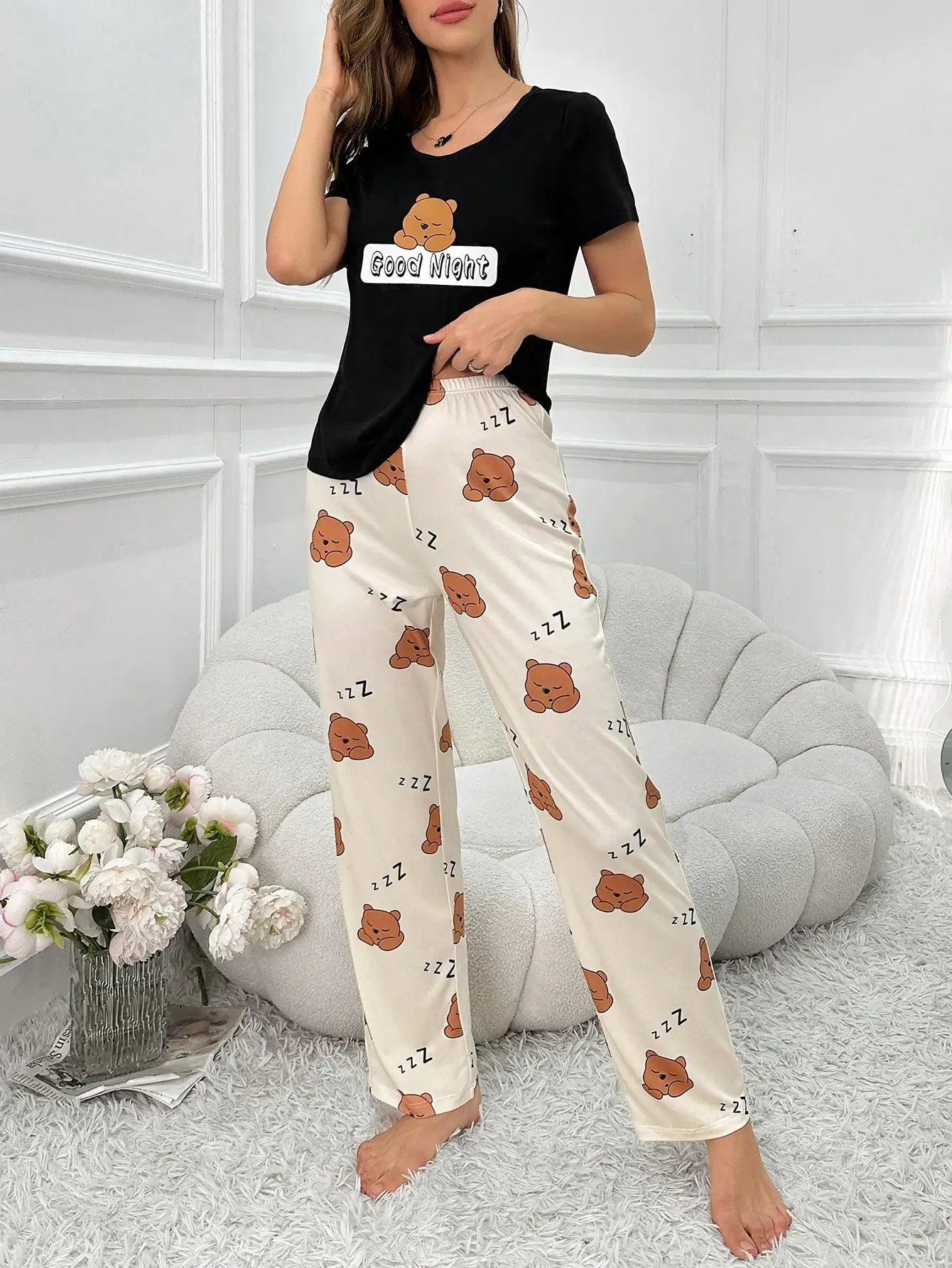 2-Piece Set of Women's Four-Season Pajamas, Casual and Cute Cartoon 2