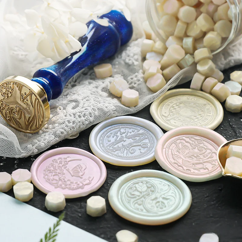 180pcs Pearlescent Colorful Polarized Fire Paint Wax Grains Gilded Retro Seal Seal Envelope Sealing Wax Canned Invitations wax seal stamp