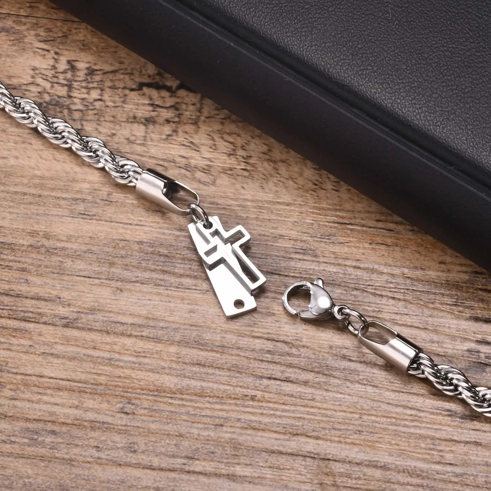 Neue hohle Kreuzkettenarmbänder für Männer und Jungen, 21 cm, Edelstahl, gedrehtes Seil, Figaro, kubanische Kette, Armband, Geschenke – Detail 7