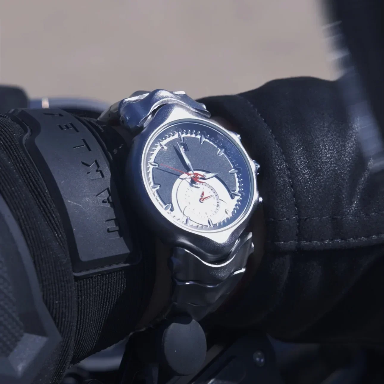 Chinese Ancient Swiss Non-mechanical Men's Watch