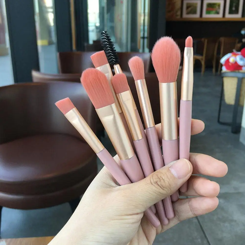 8Pcs 미니 메이크업 브러쉬 세트 파운데이션 블렌드 블러쉬 아이 섀도우 메이크업 브러쉬 세트 여행용 메이크업 가방 컴팩트하고 휴대 가능