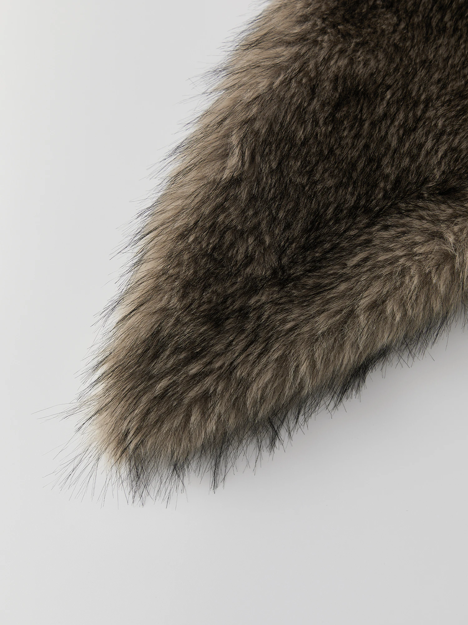 Sexy Lace-Up Halter Neck Sleeveless Top with Open Back and Faux Fur Trim Perfect for Summer Parties and Clubwear