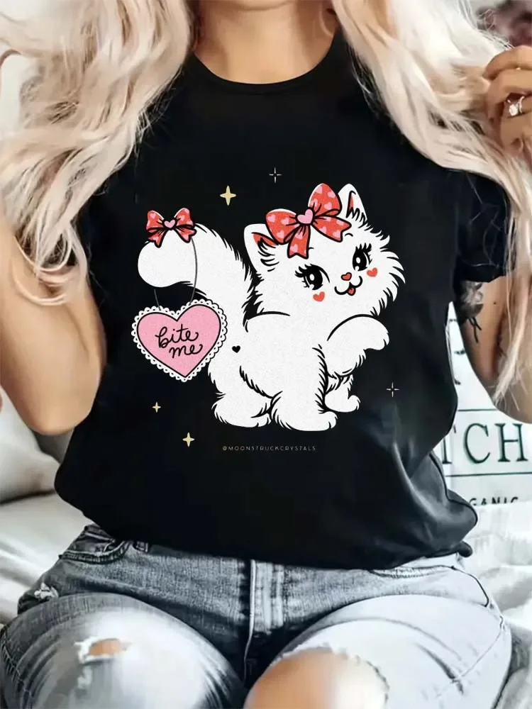 

Милая стильная женская модная футболка с рисунком кошки, женская летняя базовая одежда с акварельным принтом и круглым вырезом, черная футболка.