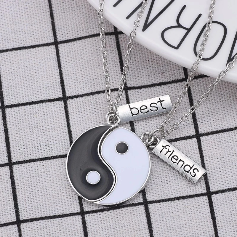 Design Eleganti per Ogni Occasione: Splendida Collezione Collana yin yang a 2 pezzi