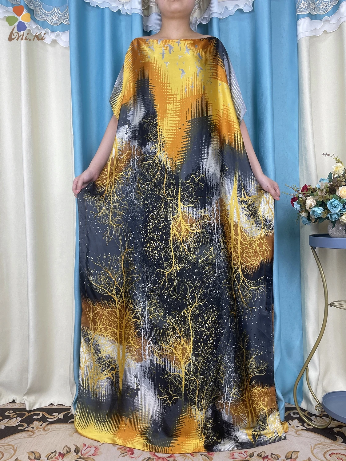 Hot Selling New African Abayas Women Silk Printed Soft Loose Robe Muslim Dress Dubai Maxi Party Evening Dress Islamic Clothing