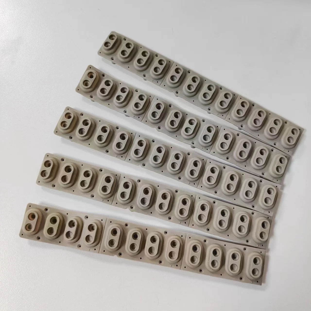 12 Tasti/13 Tasti Striscia Di Gomma Conduttiva Per Roland Ep9 Korg Pa80 Interruttori Di Ricambio Tastiera Parte Riparazione Pulsante Pad Di Contatto D