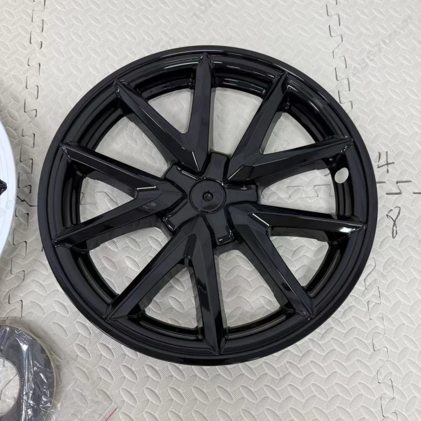 hubcap edge design