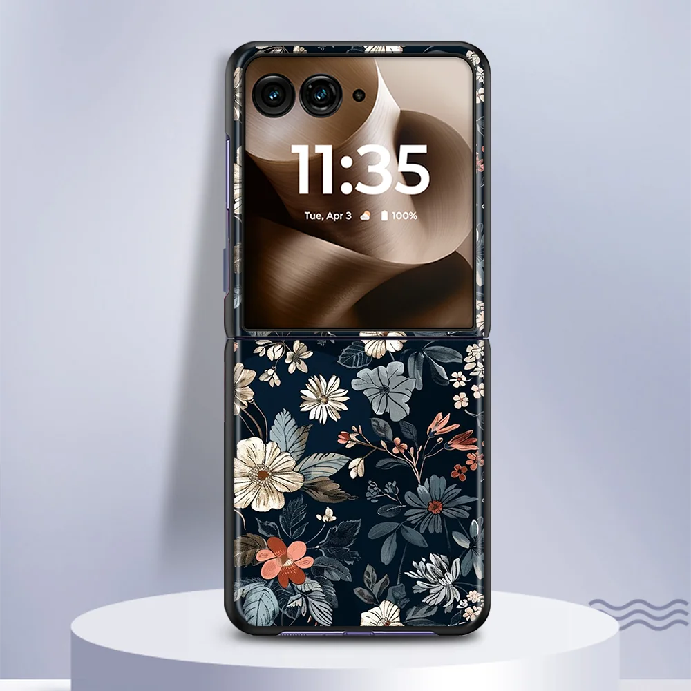 Floral Pattern Phone Case - Elegant Small Design