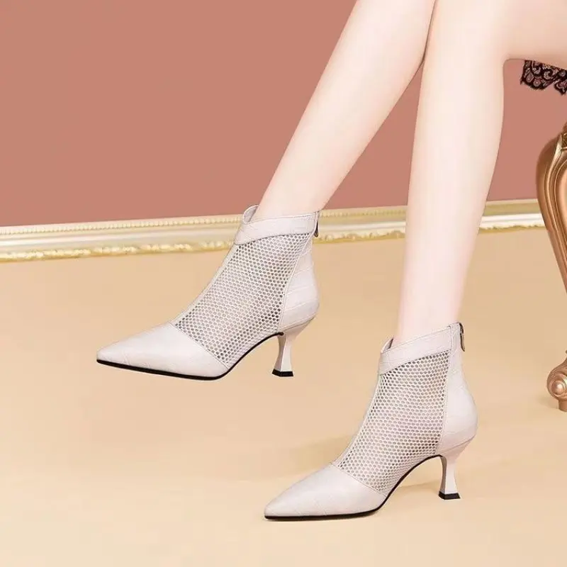 Ladies Hollow Mesh Boots New Mesh Short Boots Comfortable Breathable Women Shoes Fashion Boots Women Zapatos Mujer Sapato