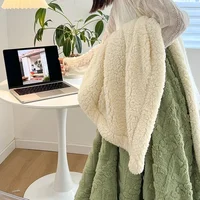 Soft Woolen Blanket for Bedding and Sofa, Warm Lamb Velvet Flannel Cover Blanket for Office, Air Conditioning and Nap 5