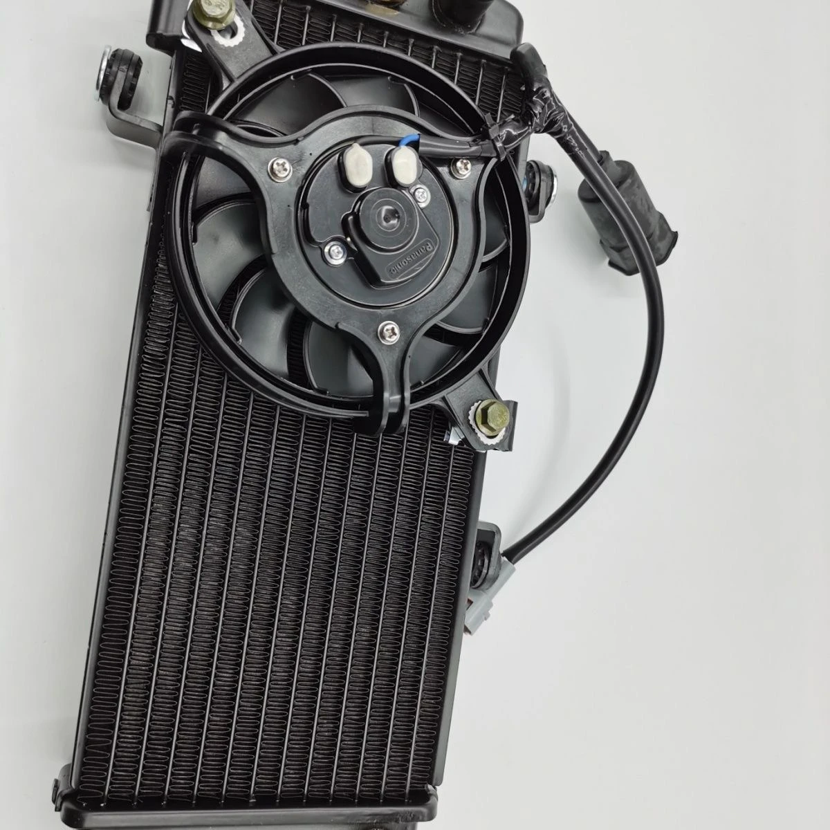 Water tank radiator assembly