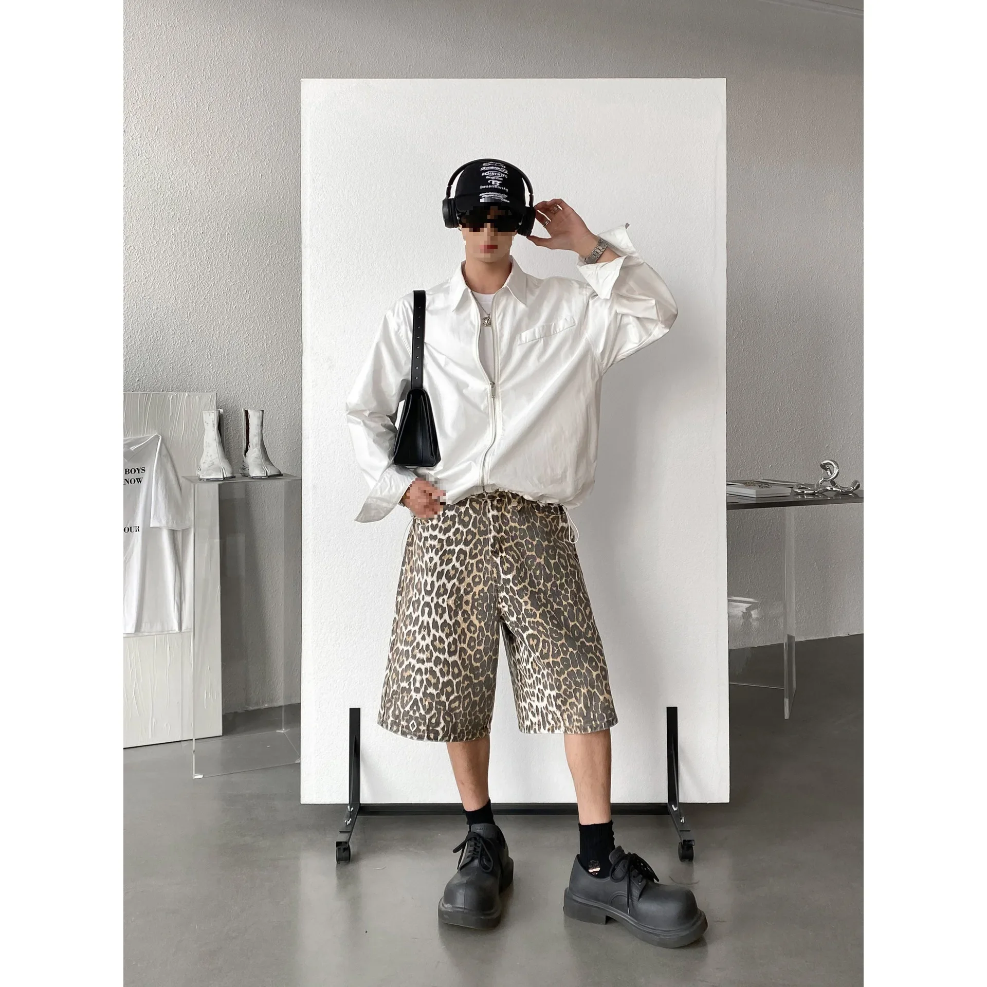 Vintage Straight-leg Wide-leg Denim Shorts For Men Casual Loose-fit American Style Leopard Print Retro Spring Season