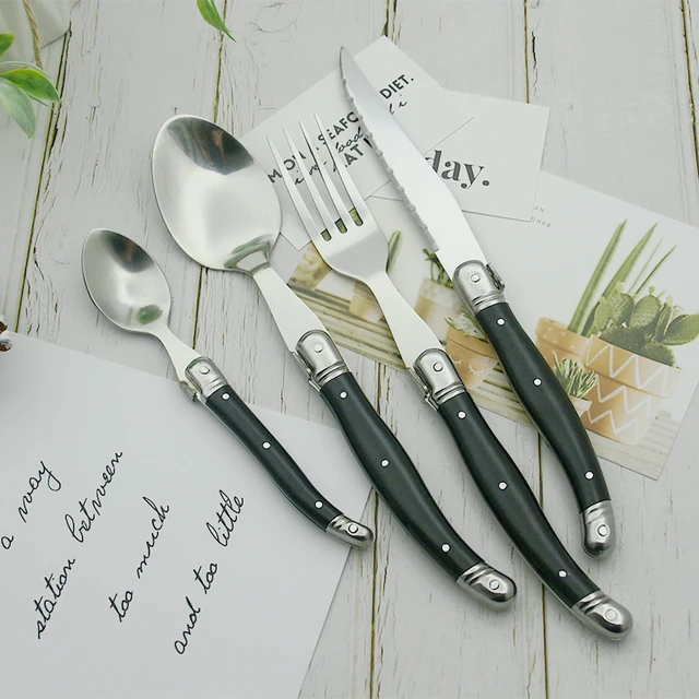 4-24 pz arcobaleno Laguiole posate manico in plastica colorata stoviglie coltello da bistecca nero forchetta cucchiaio cucchiaino rosso verde cena set 6