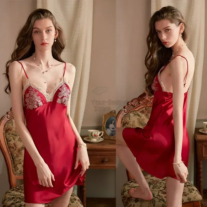 

Ночная сорочка Женская атласная на бретельках с открытой спиной