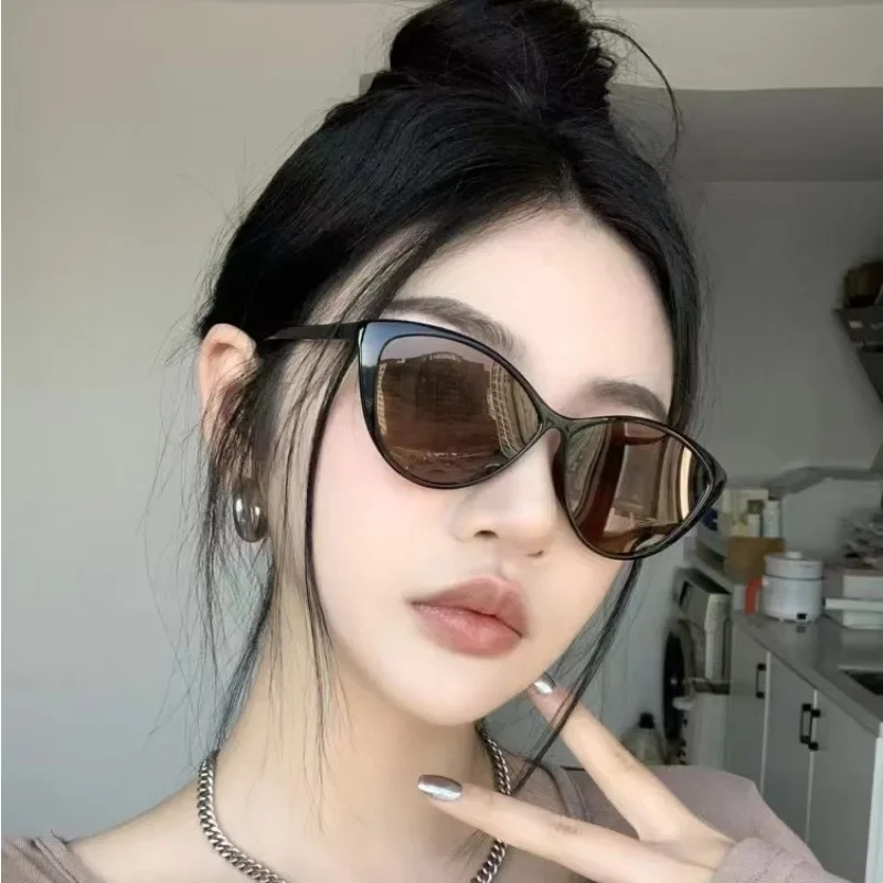 

Retro cat-eye sunglasses women polygon frame Internet celebrity Korean makeup mirror men sunglasses frame glasses
