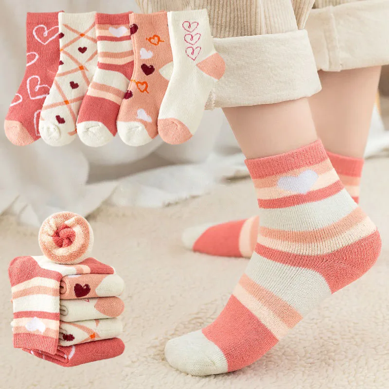 

5Pairs/Lot Korean Love Heart Socks For Kids Autumn Winter Soft Cotton Terry Middle Tube Socks Girls Harajuku Warm Indoor Socks
