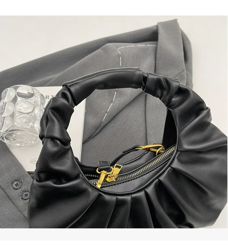 Cloud pleated for women in 2024, new underarm bag, single shoulder crossbody, niche texture, versatile, Korean version_voghion.com