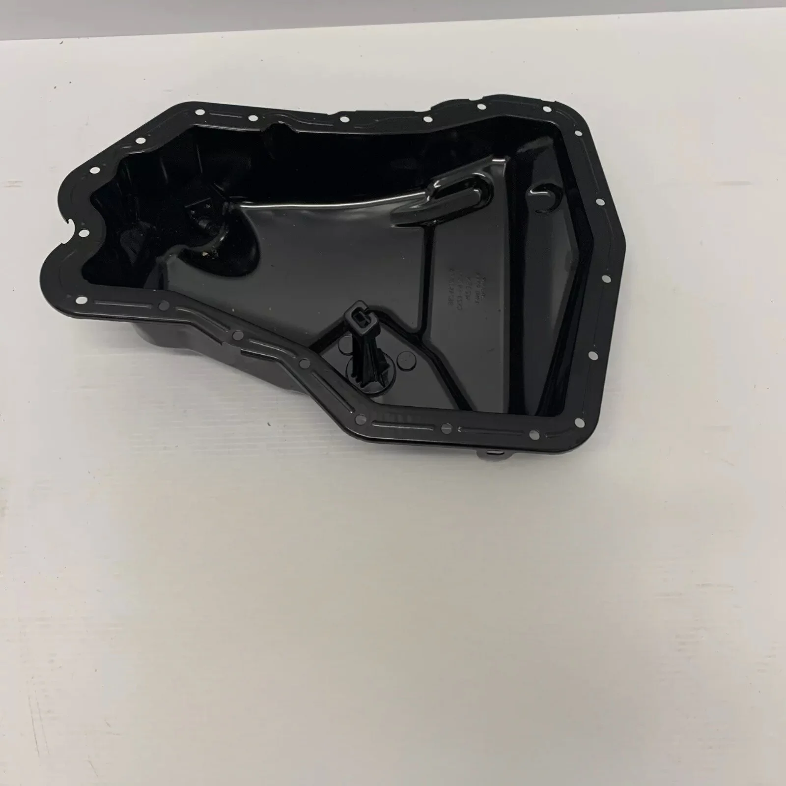 Original ENGINE OIL SUMP PAN 4.0/4.2 V8-Jaguar S-Type / XF 1999-2011 With sensors