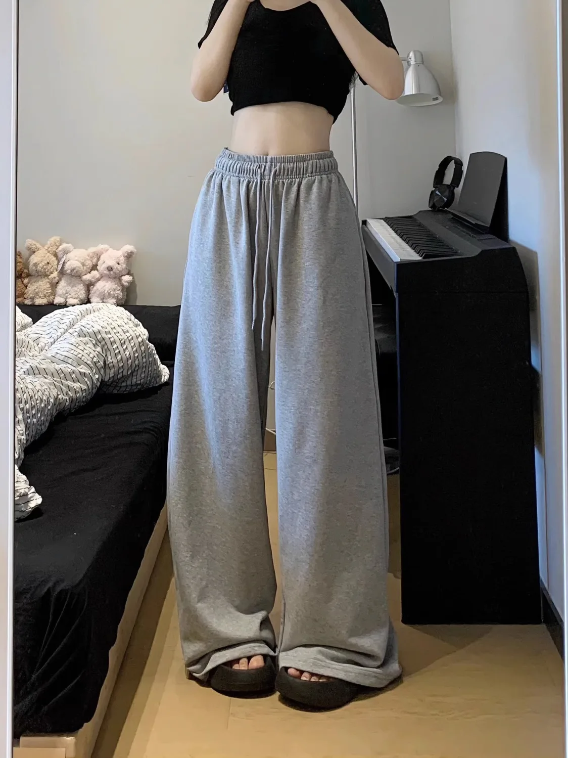 Description Picture 2 of itemDeeptown Grey Sweatpants Wide Leg Pants Women Casual Oversize Sports Trousers Korean Fashion Streetwear Vintage Straight Joggers