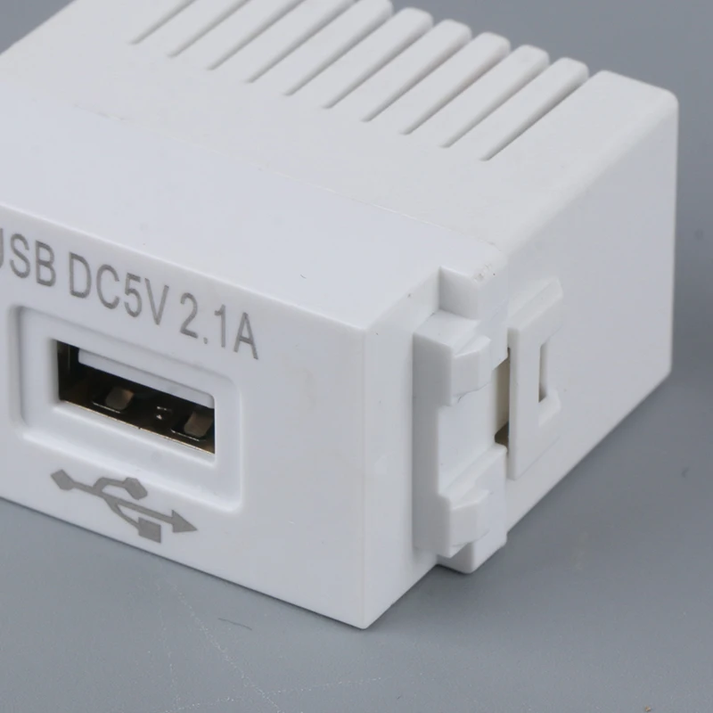 Рисунок 3 - USB-модуль питания для зарядной панели
