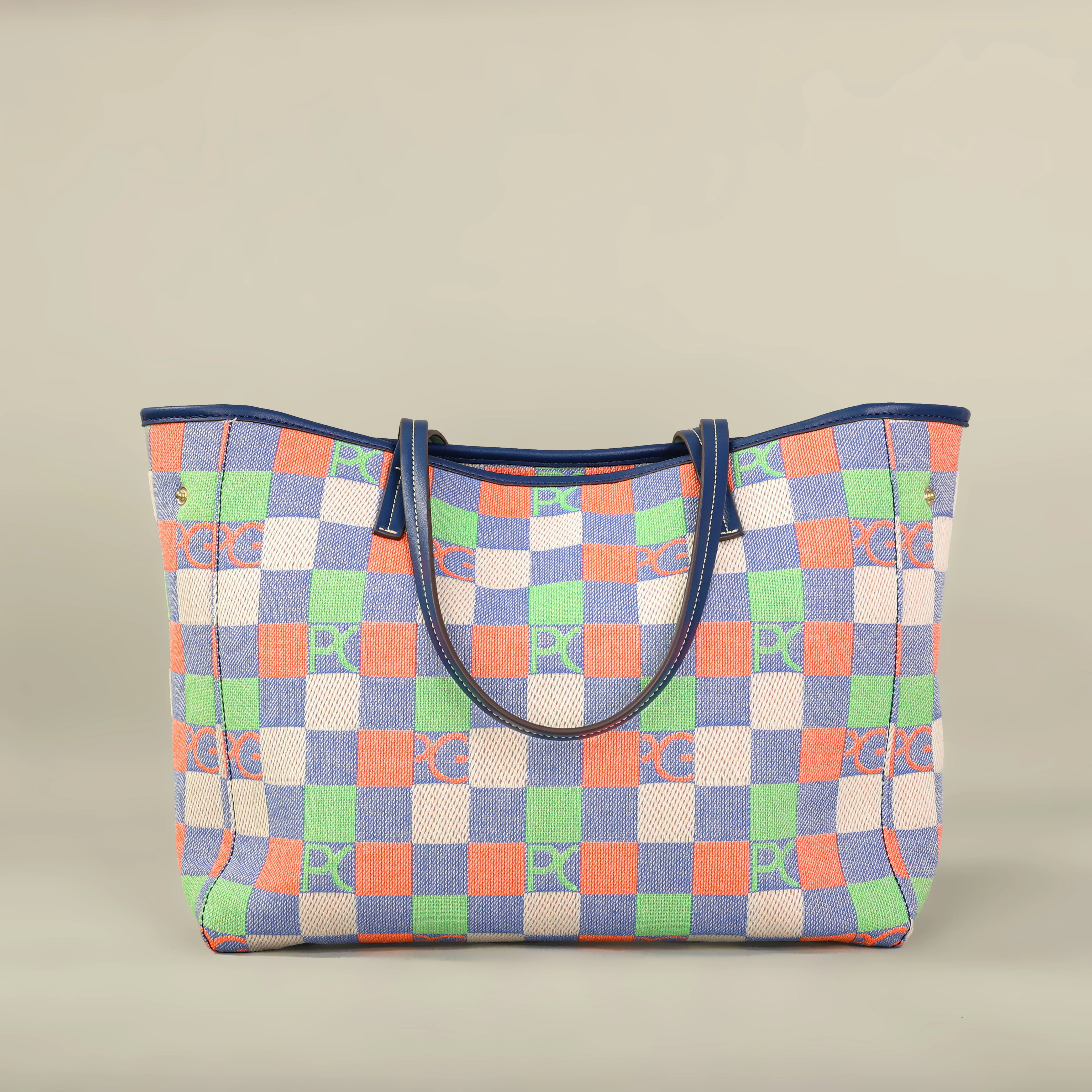 Soft structure business tote