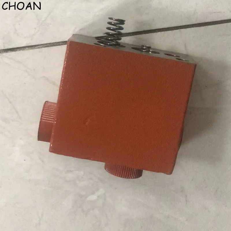 

Pressure Reducing Valve for Hyundai ROBEX R140W-7 R210LC-7 R215LC-7 210LC-7 215LC-7 R220LC-7 R225LC-7 R300LC-7 Excavator