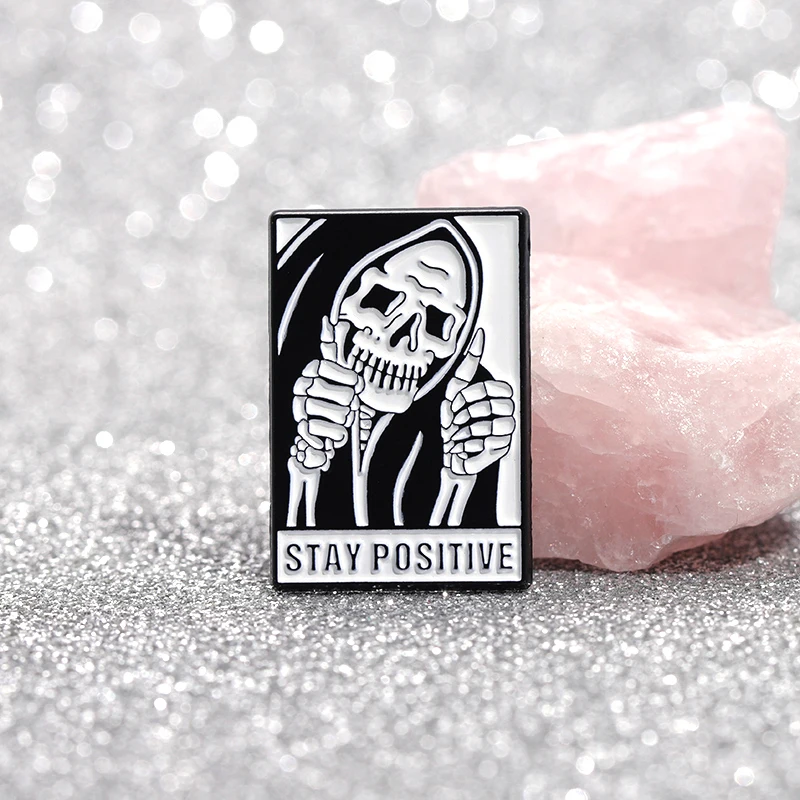 Bleiben positive Schädel ermutigen Geste Zitate Emaille Pins kreative dunkle Punk Halloween Revers Abzeichen Rucksack Hut dekorative Geschenk – Detail 9