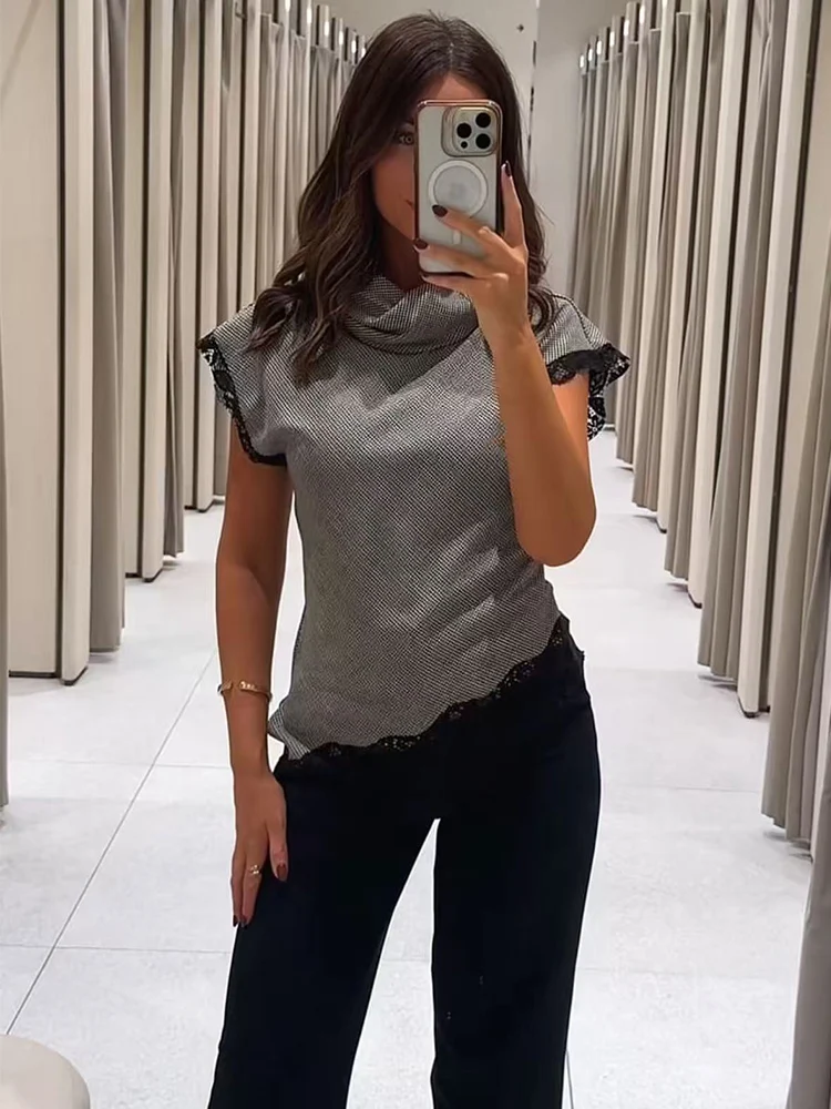 Women Vintage Sleeveless Lace Splicing Tops Elegant Streetwear Chic Stand Collar Slim Fit Asymmetrcal Hem T-Shirt Spring New