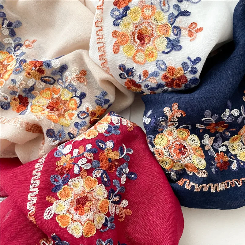 Four Seasons Muslim Women's Headscarf Shawl Scarf Embroidery Fashion Outdoor Sun Protection Travel And Wind Protection Bandanas