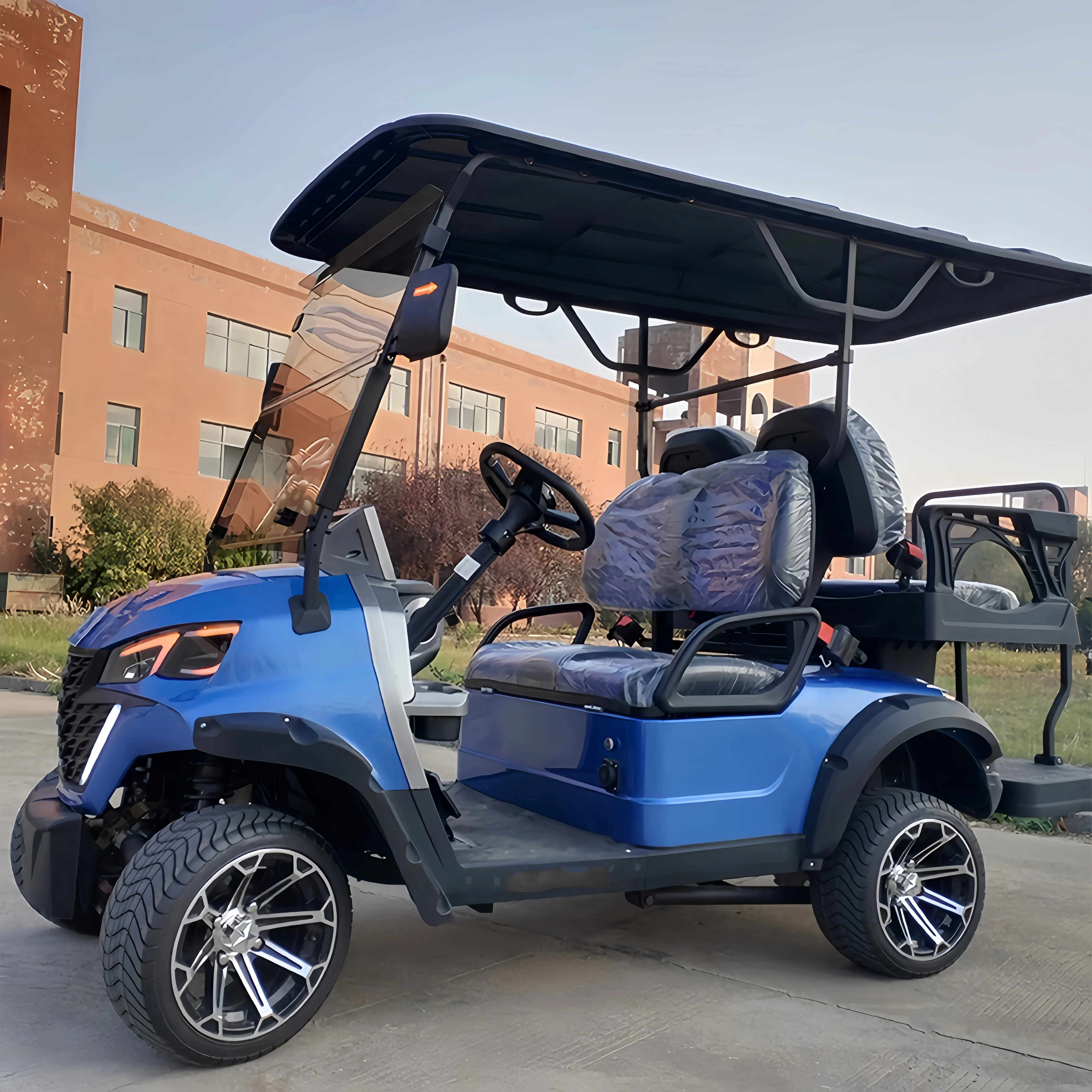 New Design 6 Seater Golf Cart Electric with 48V Battery Steel and Plastic Material CE Certified