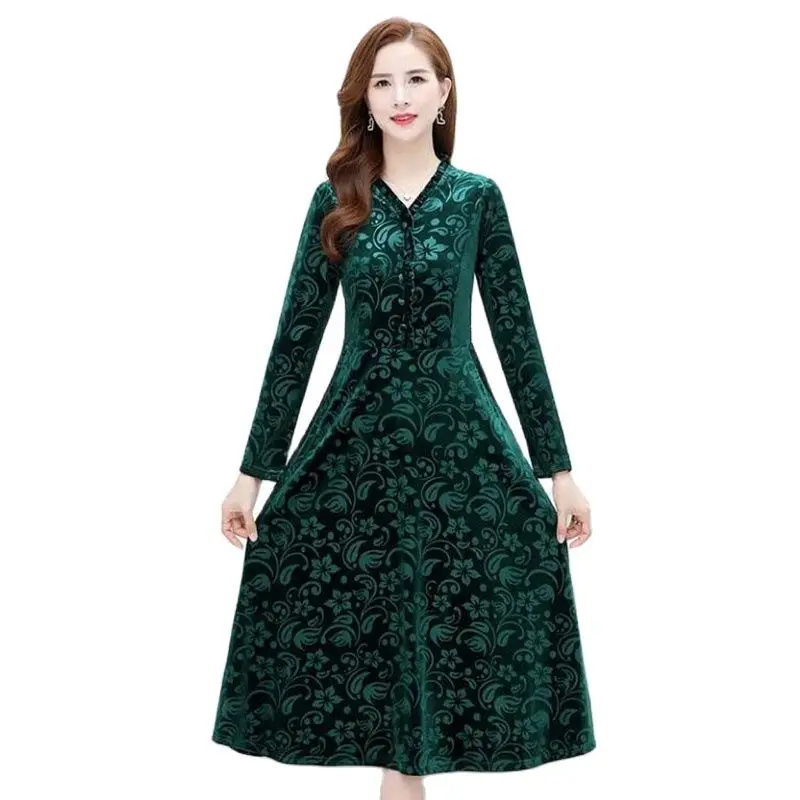 

5XL Golden Velvet Women's Dress Vestidos 2023 New Spring Autumn V-Neck Qipao Dresses Middle-aged Mom Elegant Cheongsam Female