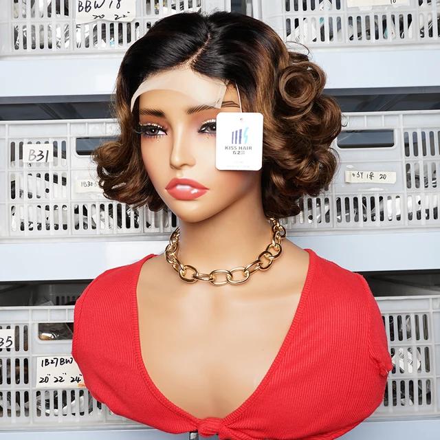 Perruque en dentelle 4x4 avec raie latérale, 8 pouces, couleur ombrée bicolore T1B/4 marron foncé avec racines noires, perruque de cheveux humains ondulée coupe pixie, ondulations lâches, dentelle 4x4 1