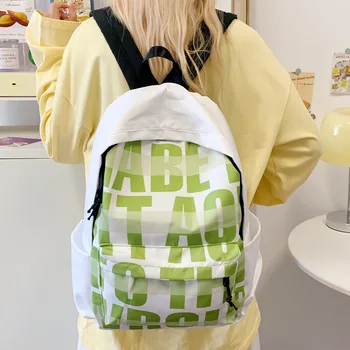 Zaino da Viaggio per Donne, Borsa Scolastica alla Moda con Ampia Capacità, Adatta per Attività Quotidiane e Viaggi