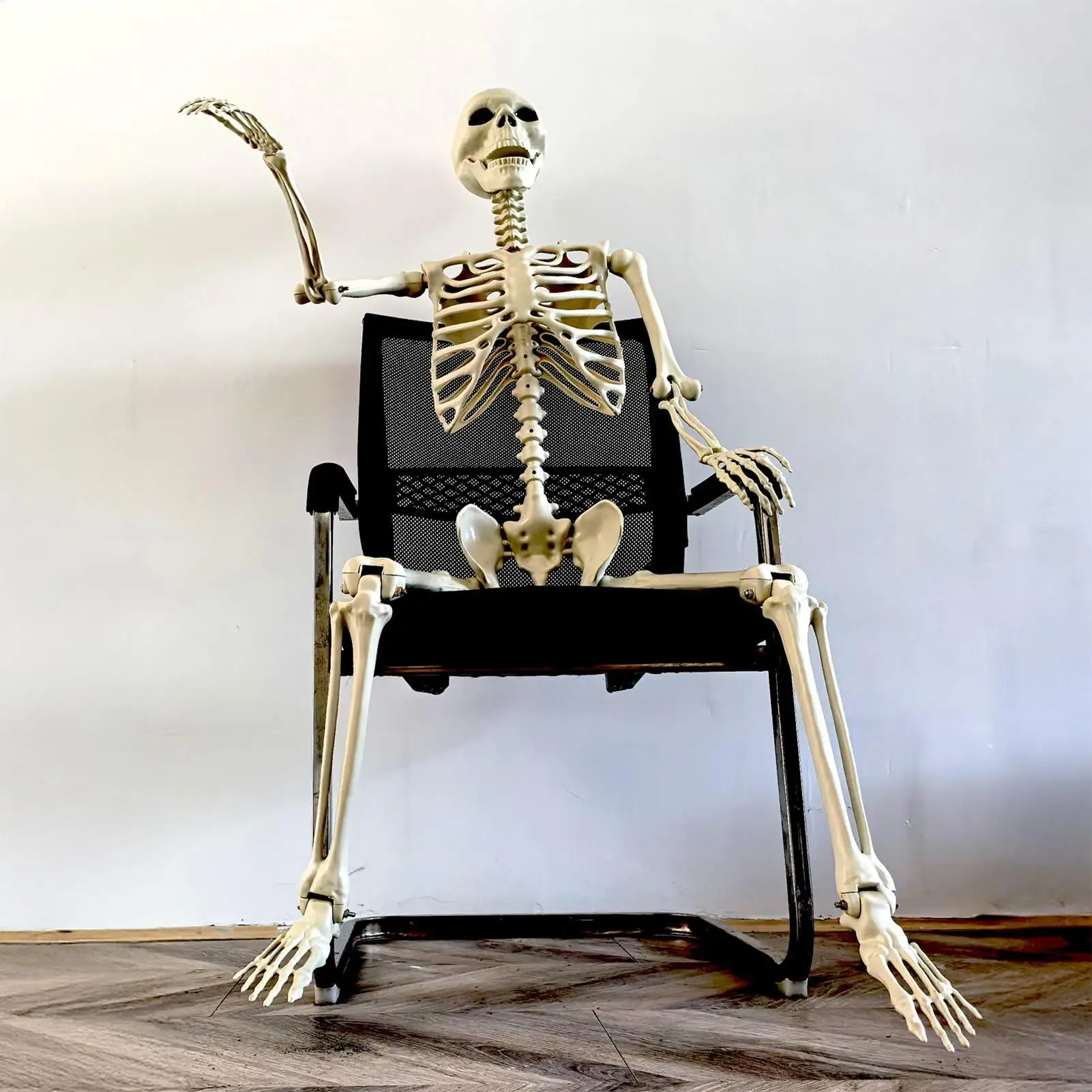 Happy Halloween Modeling Humanoid Skeleton Decorative Props Haunted House Home Bedroom Balcony Decoration Party DIY Supplies