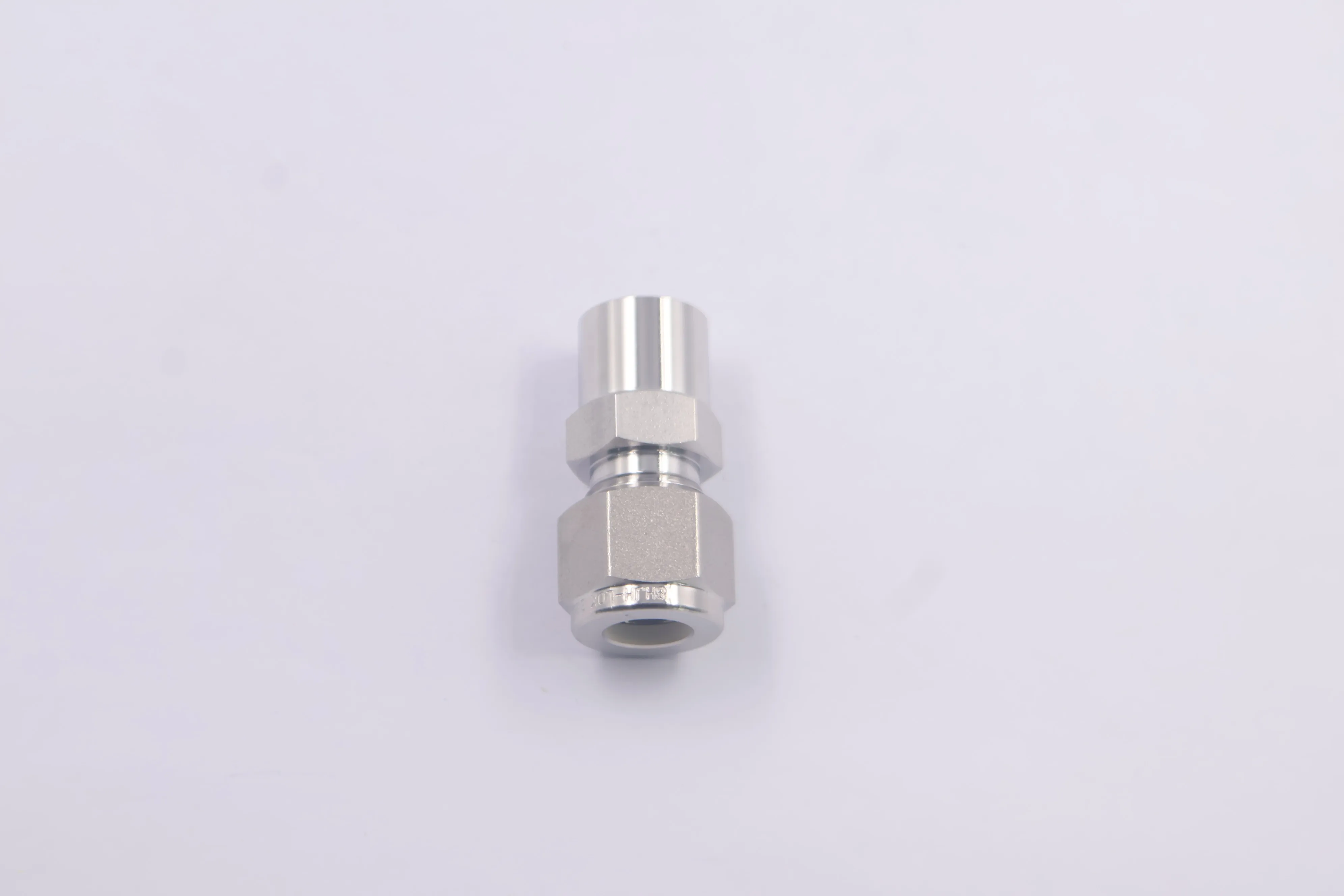 SS-600-6-6W, Tube Fitting, Tube Socket Weld Union, 3/8 in. OD, Can Combination with Swagelok