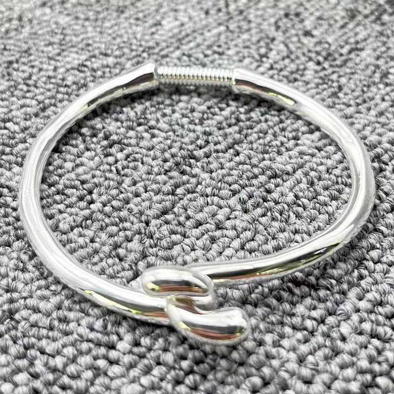 

2023 unode50 Delicate Fashion Electroplated 925 Silver High Quality Luxury Women's Bracelet Romantic Holiday Gift