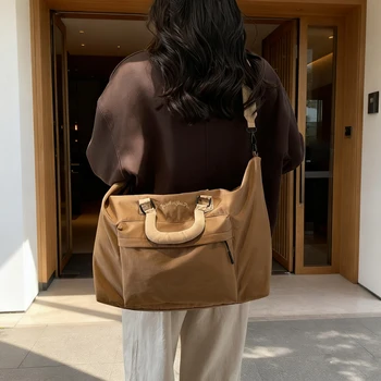 Borsa da viaggio portatile pieghevole per uomo, borsa da viaggio leggera di grande capacità per brevi distanze, trolley da viaggio fitness con borsa aggiuntiva per il campeggio e lo shopping