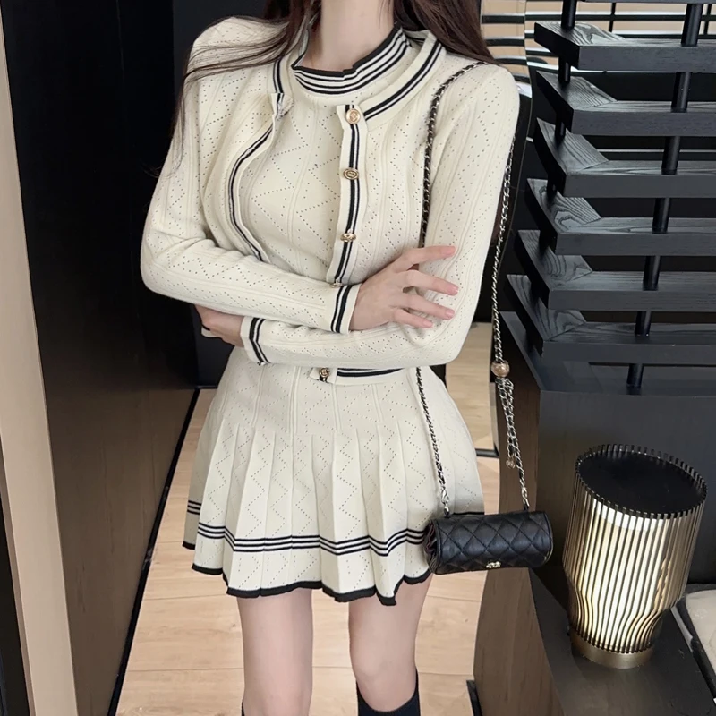 

Женский элегантный трикотажный комплект из трех предметов, однобортный Кардиган с круглым вырезом + топ + плиссированная мини-юбка, повседневная одежда на осень и весну