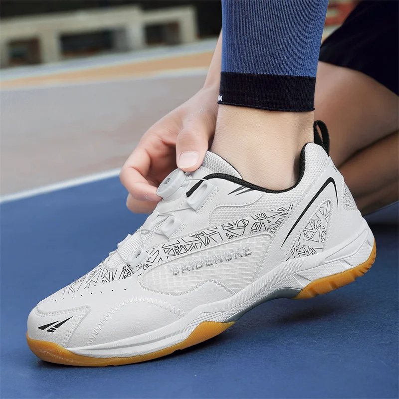 Badminton Shoes for Men Women Sports Professional Volleyball Sneakers Men Breathable Lightweight Table Tennis Shoes